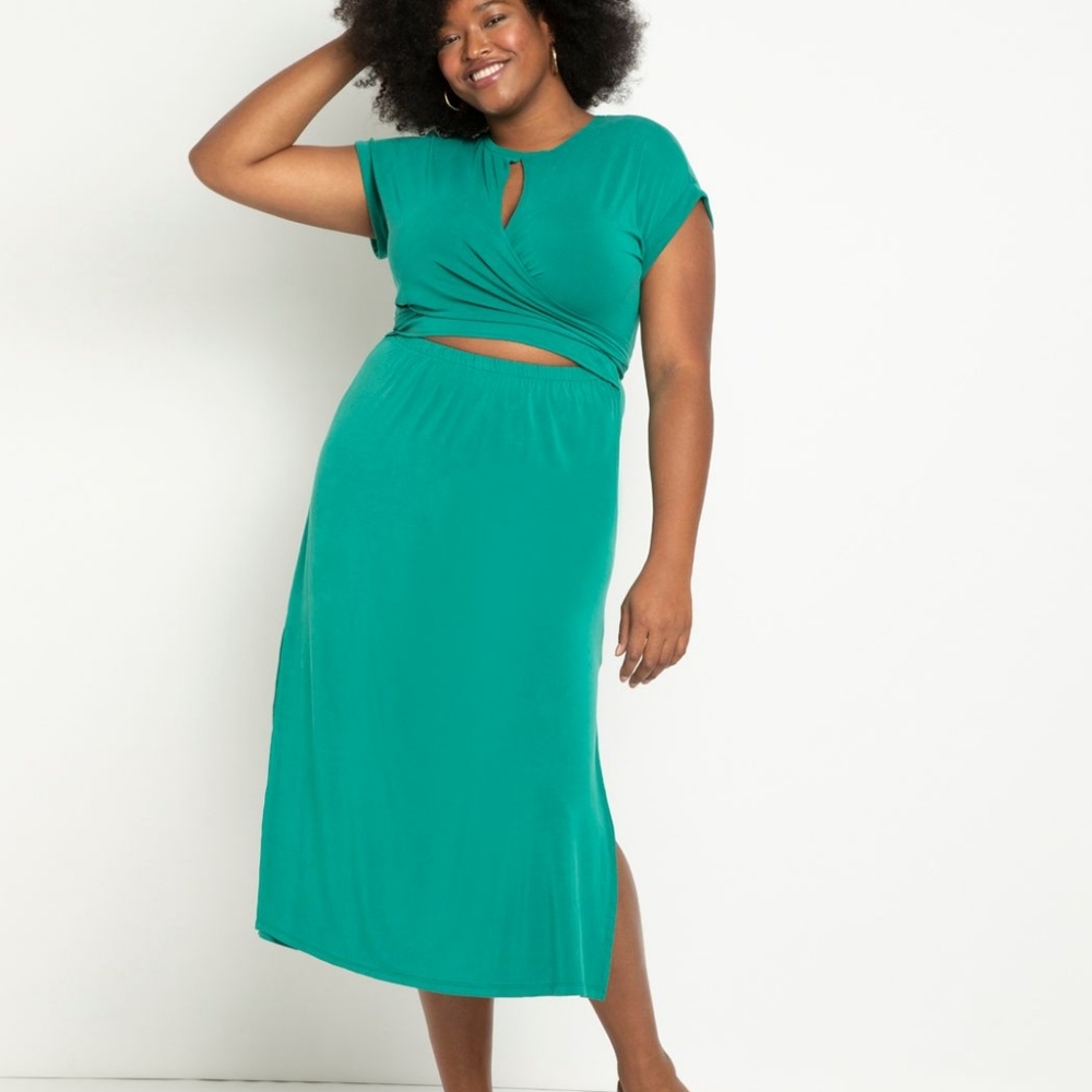 NWT Eloquii cinched bodice dress